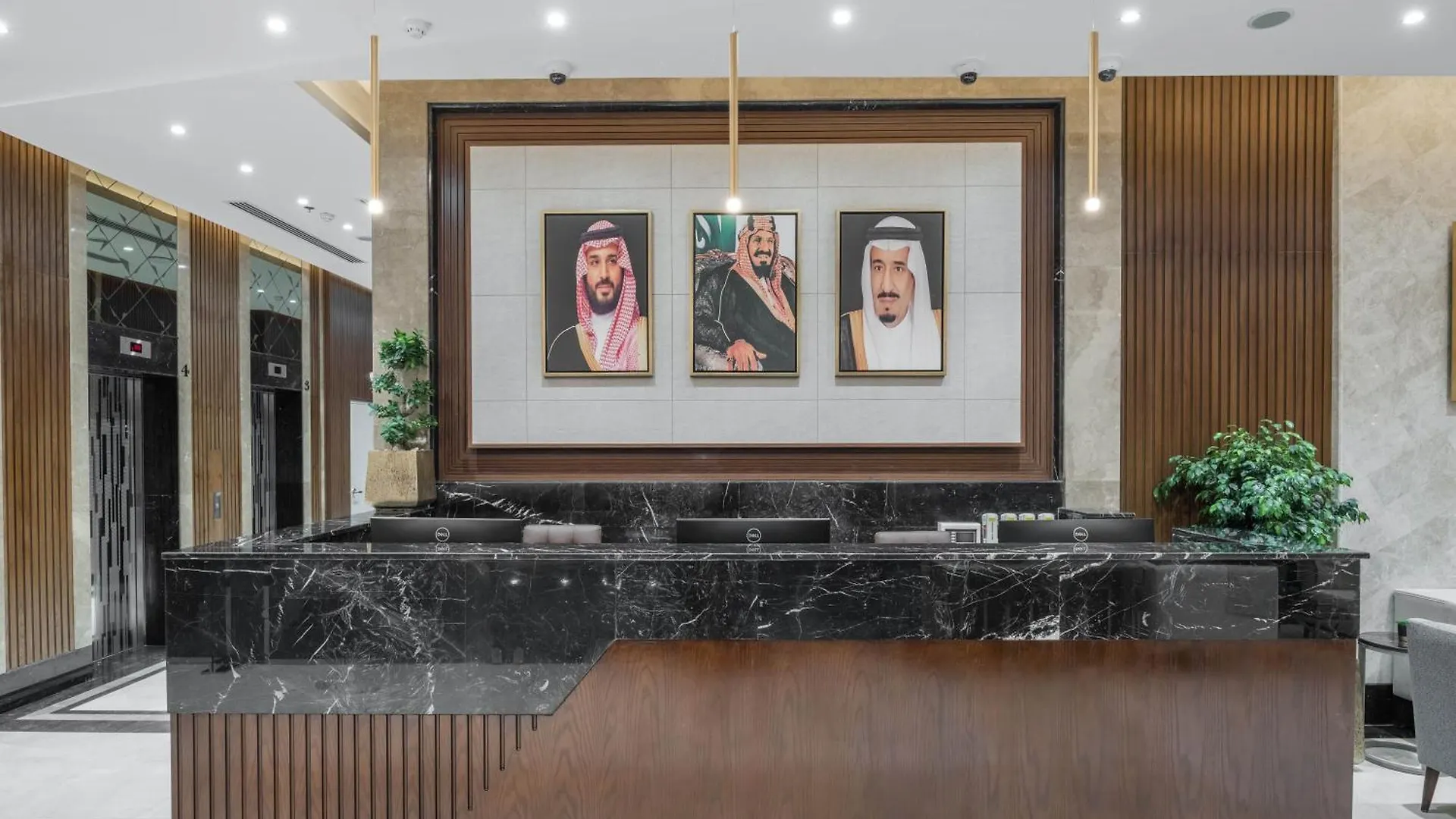 فندق ثري بيرلز مصلي مكة